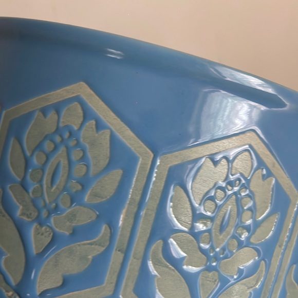 •| vintage ceramic bowl - Picture 3 of 9